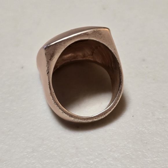 Vintage Brushed Gold Tone Fashion Ring 18 - Picture 2 of 3